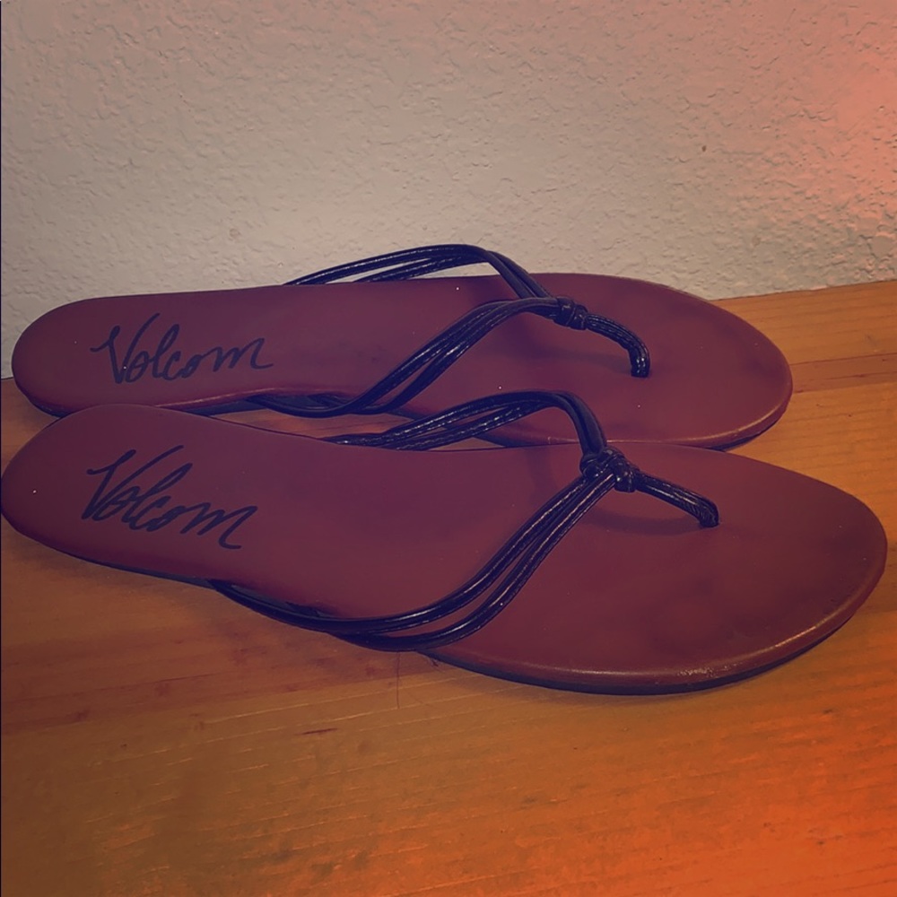 Volcom flip flops
